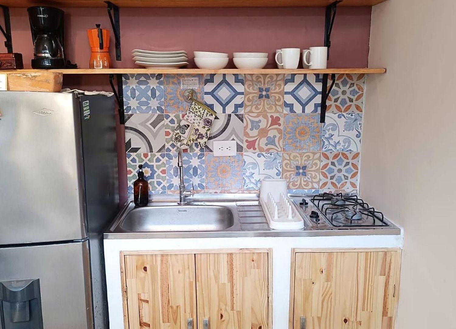 Great Location ! 4 Bedroom In The Heart Of *