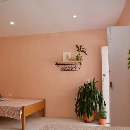 Great Location ! 4 Bedroom In The Heart Of Сasa de vacaciones *