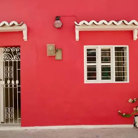 Great Location ! 4 Bedroom In The Heart Of Сasa de vacaciones *