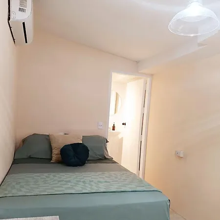 Great Location ! 4 Bedroom In The Heart Of *
