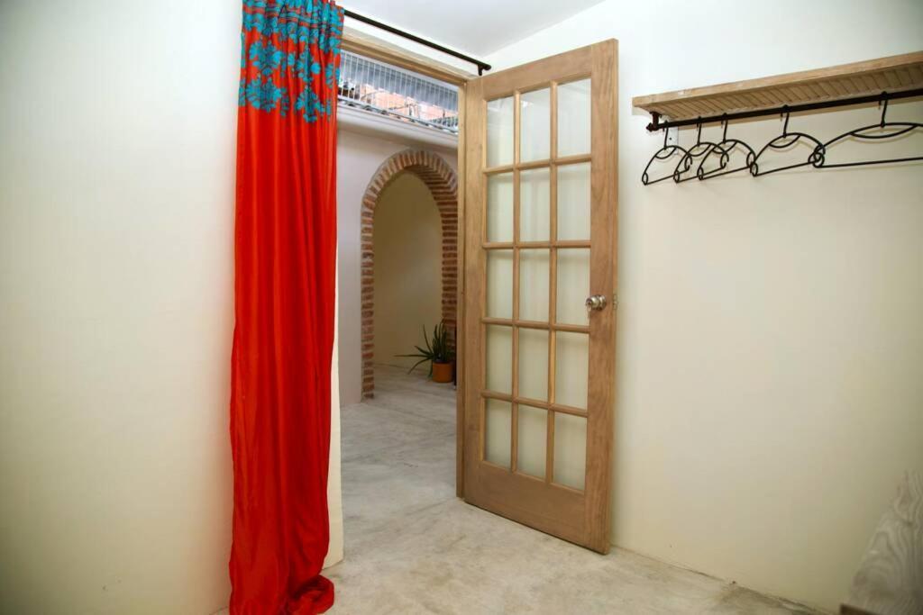 Great Location ! 4 Bedroom In The Heart Of Casa de férias Cartagena