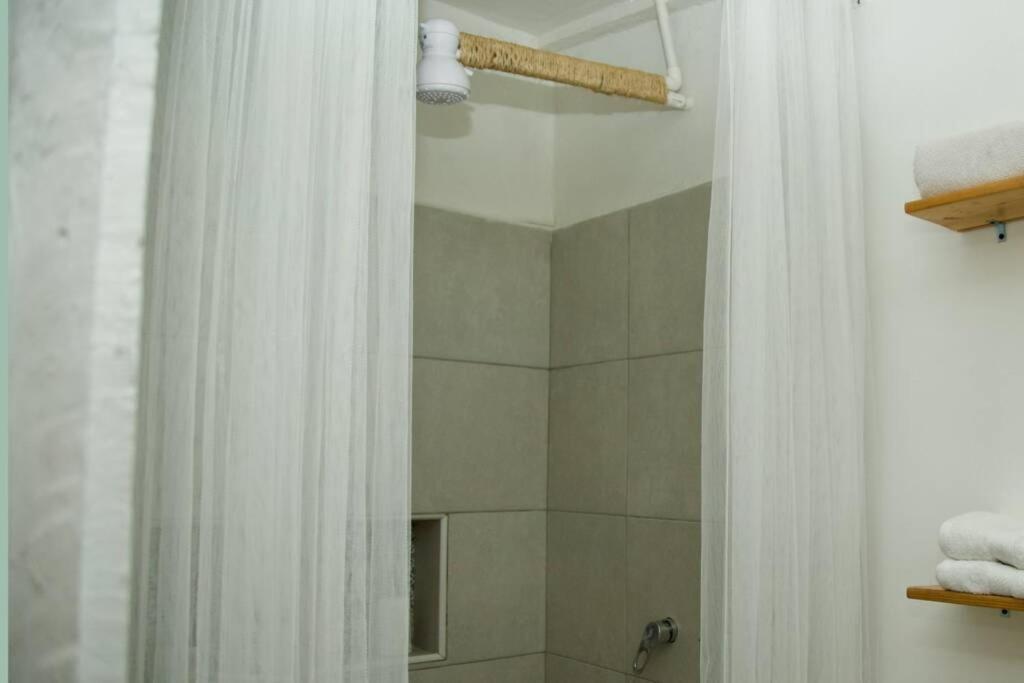 Great Location ! 4 Bedroom In The Heart Of Casa de férias *